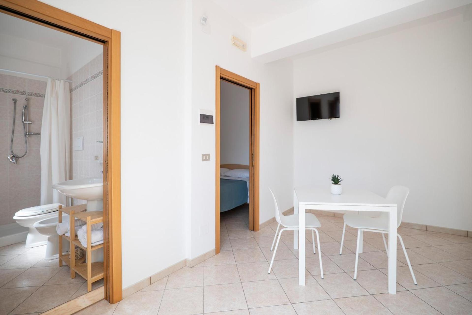 Residence Lido Dei Pini 마티나타 외부 사진